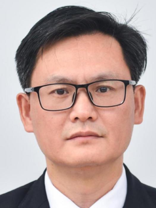 唐小華(湖北省松滋市司法局黨組成員、副局長) 唐小華(湖北省松滋市司法局黨組成員、副局長)
