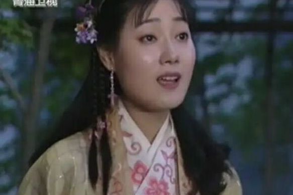 香雲(電視劇《上錯花轎嫁對郎》中的人物) 香雲(電視劇《上錯花轎嫁對郎》中的人物)