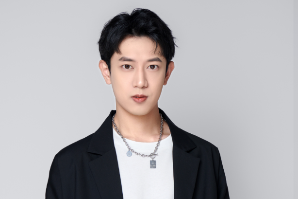 劉長奇(中國內地男演員) 劉長奇(中國內地男演員)