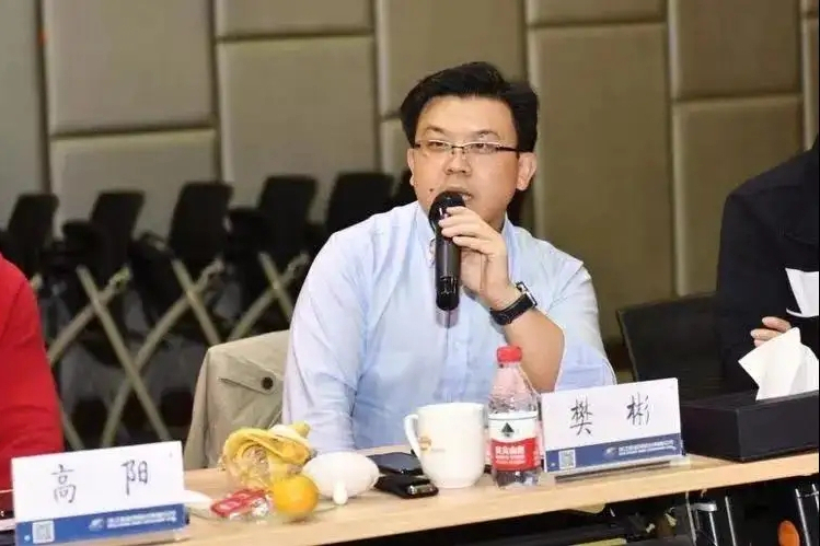 樊彬(揚帆新材董事長,董事兼任總裁) 樊彬(揚帆新材董事長,董事兼任總裁)