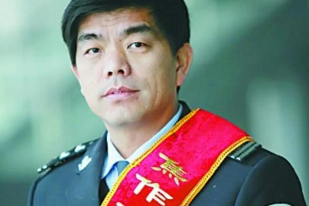 李世軒(焦作市溫縣公安局黨委原副書記) 李世軒(焦作市溫縣公安局黨委原副書記)