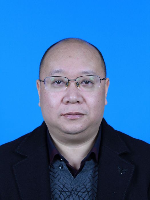 唐偉(四川省鄰水縣教科體局黨委委員、副局長) 唐偉(四川省鄰水縣教科體局黨委委員、副局長)