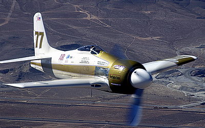一架經過改裝的 F8F-2 “珍稀狗熊”號