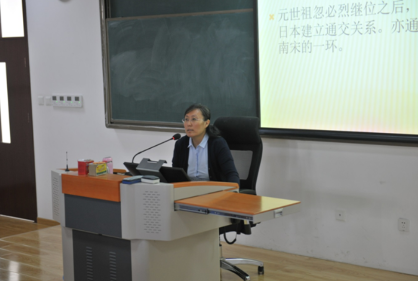 烏雲高娃(中國社科院歷史研究所研究員) 烏雲高娃(中國社科院歷史研究所研究員)