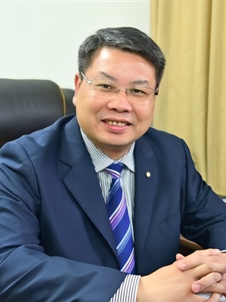 張藝兵(廣西出版傳媒集團有限公司副董事長、總經理) 張藝兵(廣西出版傳媒集團有限公司副董事長、總經理)