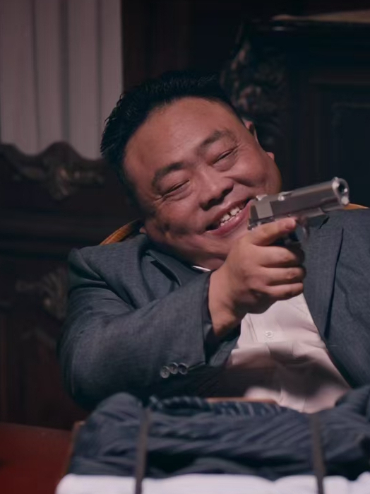 董虎(電影《熱血殺手》中的男性角色) 董虎(電影《熱血殺手》中的男性角色)