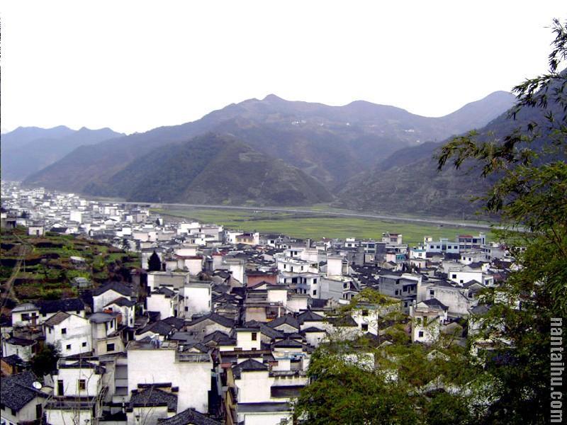 覆船山村 覆船山村