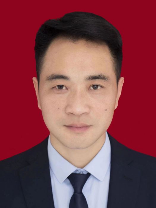 謝勇(湖南省長沙市天心區人力資源和社會保障局黨組成員、四級調研員) 謝勇(湖南省長沙市天心區人力資源和社會保障局黨組成員、四級調研員)