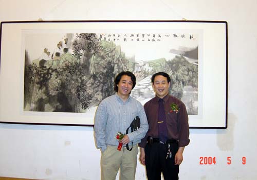 李勇 山東省美術館畫家(左)
