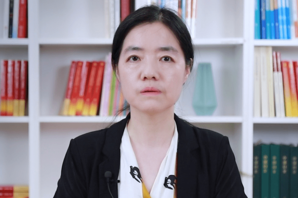 劉慶華(中華全國婦女聯合會宣傳部部長、新聞發言人) 劉慶華(中華全國婦女聯合會宣傳部部長、新聞發言人)