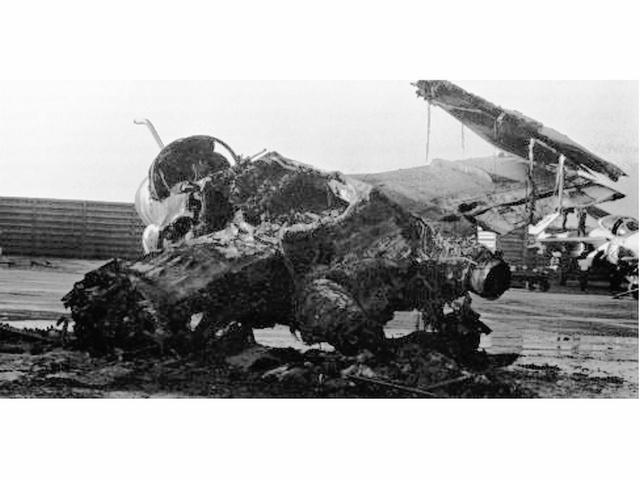 在越南戰場被火箭彈擊毀的A-6攻擊機