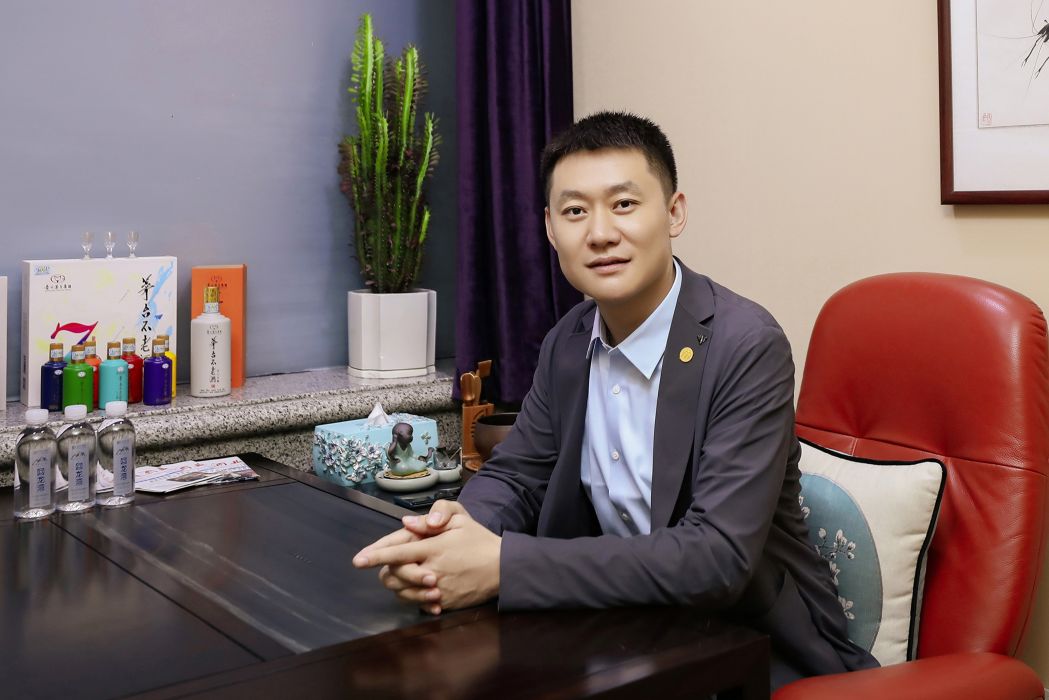 張永輝(圈裡圈外董事長) 張永輝(圈裡圈外董事長)