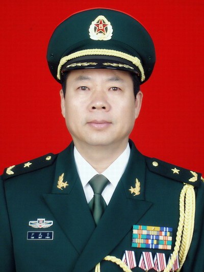尹武平 尹武平