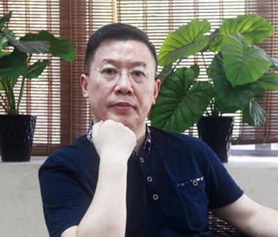 張健(深圳大學醫學院教授、神經內科主任醫師) 張健(深圳大學醫學院教授、神經內科主任醫師)