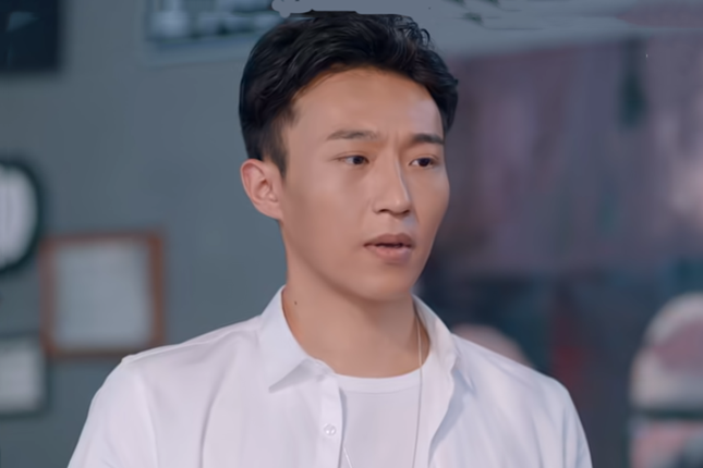林辰(甜寵喜劇《親愛的續杯》中的角色) 林辰(甜寵喜劇《親愛的續杯》中的角色)