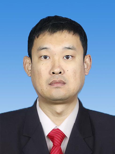 王忠偉(山東省濰坊市濰城區軍埠口綜合項目發展服務中心七級職員、城建辦公室主任)