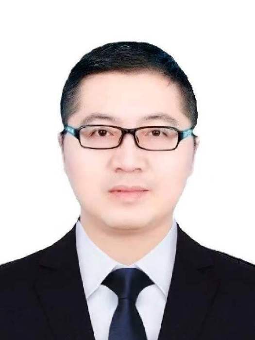 程平(陝西省榆林市國防動員辦公室副主任) 程平(陝西省榆林市國防動員辦公室副主任)
