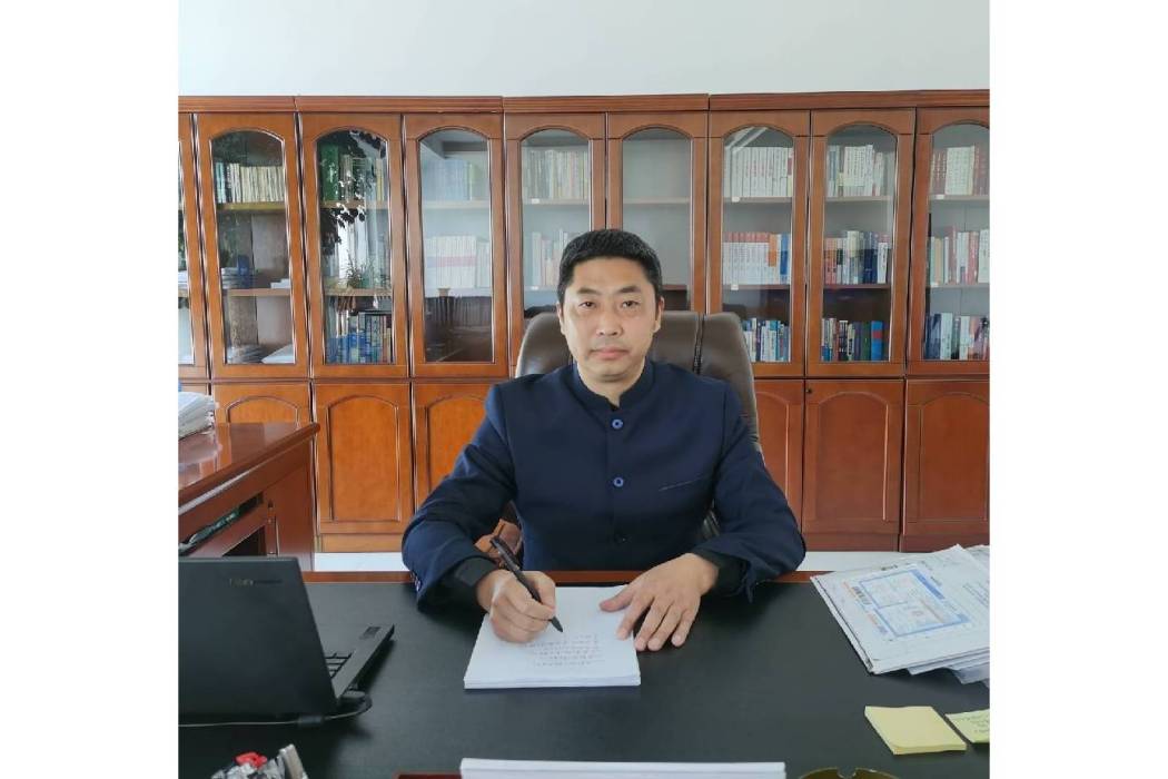 張大慶(江蘇彰權律師事務所主任) 張大慶(江蘇彰權律師事務所主任)