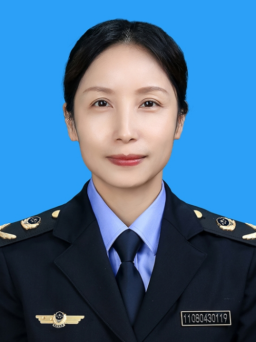 徐明(浙江省江山市市場監督管理局黨委委員,人事科科長) 徐明(浙江省江山市市場監督管理局黨委委員,人事科科長)