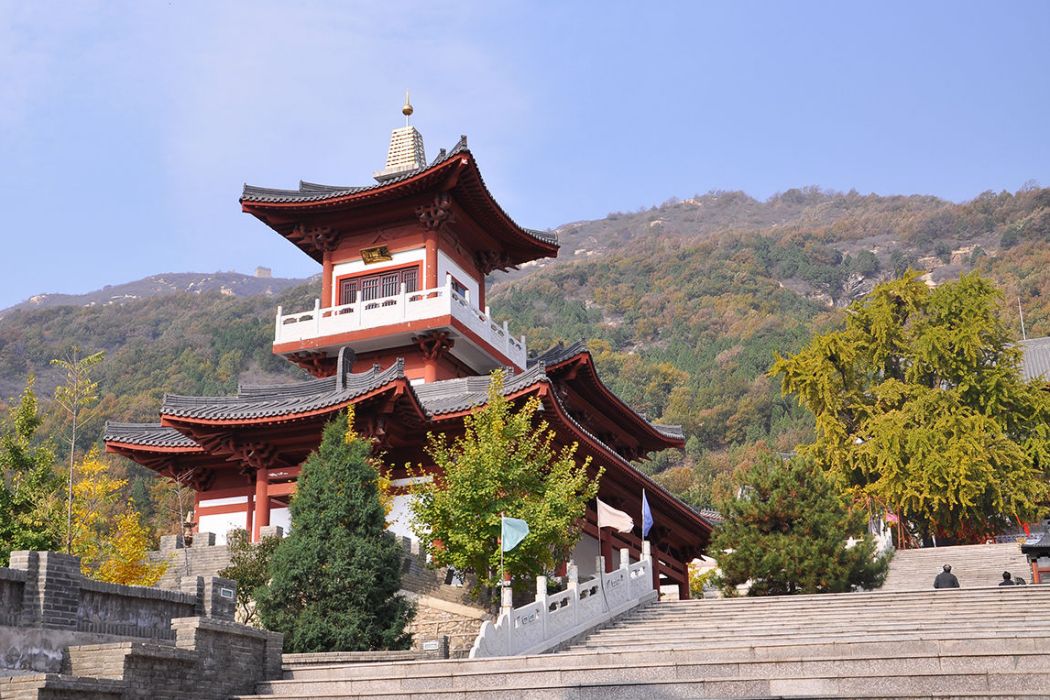 大雲峰禪寺(北京市密雲區溪翁莊鎮的寺廟) 大雲峰禪寺(北京市密雲區溪翁莊鎮的寺廟)