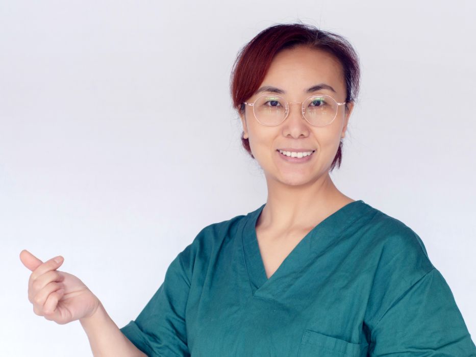 李玲(寧夏回族自治區第五人民醫院神經內科護士長) 李玲(寧夏回族自治區第五人民醫院神經內科護士長)