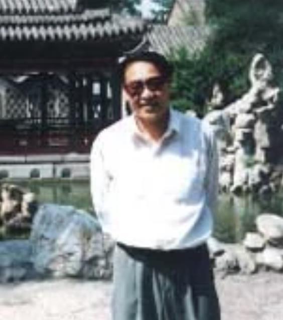 李廣興(中國作家) 李廣興(中國作家)