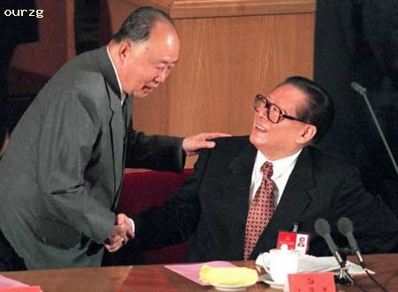 馬文瑞（左）與江澤民同志