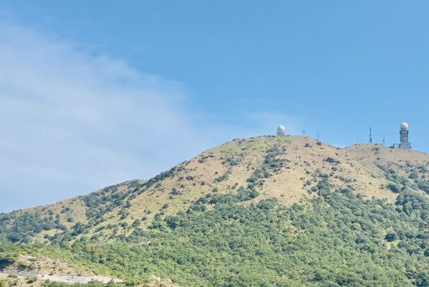 老帽山(長白山系吉林哈達嶺下的山脈) 老帽山(長白山系吉林哈達嶺下的山脈)