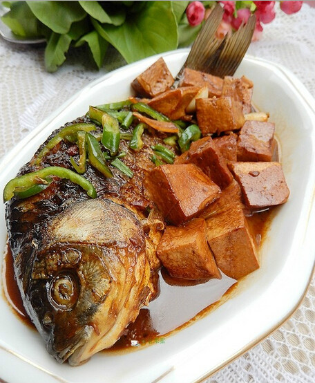 紅燒豆腐鯽魚
