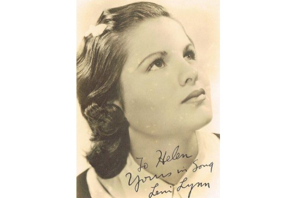 Leni Lynn Leni Lynn