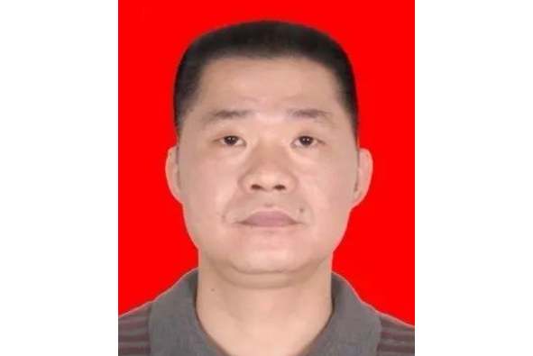 鐘偉東(龍洲股份董事) 鐘偉東(龍洲股份董事)