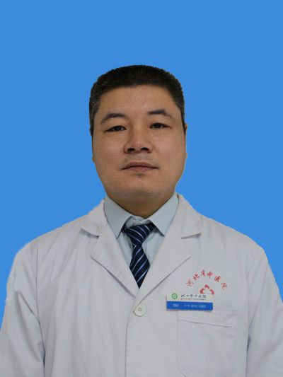 譚國梁 譚國梁