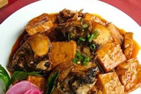 魚頭燒豆腐 魚頭燒豆腐