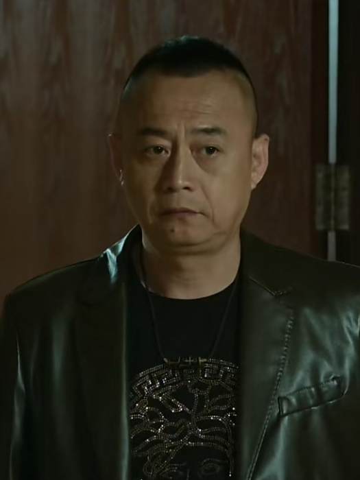 熊天林 熊天林