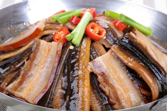 酥香燉鱔 酥香燉鱔