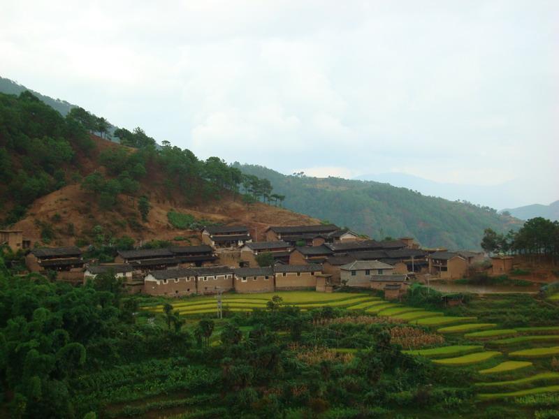 羊廄山村 羊廄山村
