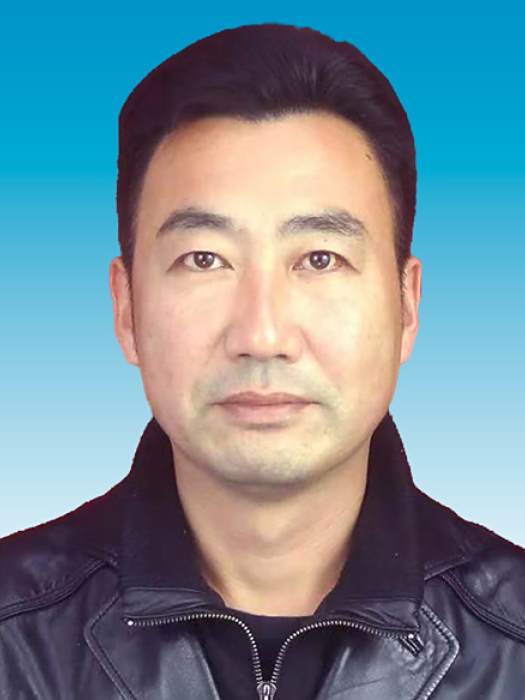 吳天成(天津市和平區五大道街道黨工委委員、辦事處副主任) 吳天成(天津市和平區五大道街道黨工委委員、辦事處副主任)