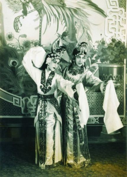 薛覺先於1939年在普慶戲院演出《西施》