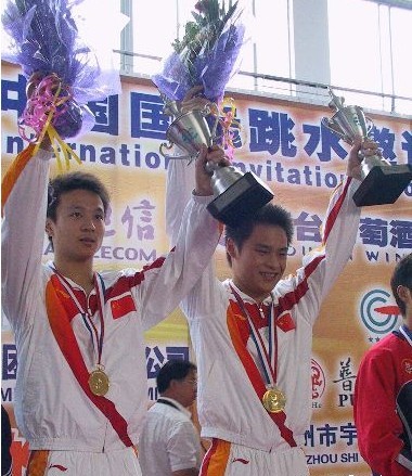 曹烈、李世鑫（右)奪得亞錦賽冠軍