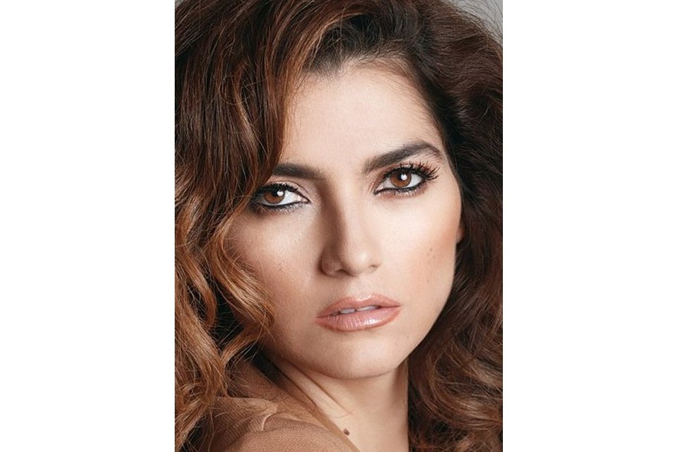 Blanca Blanco Blanca Blanco