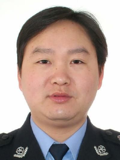 方勇(嘉興市平湖市公安局黨委副書記、政治委員) 方勇(嘉興市平湖市公安局黨委副書記、政治委員)