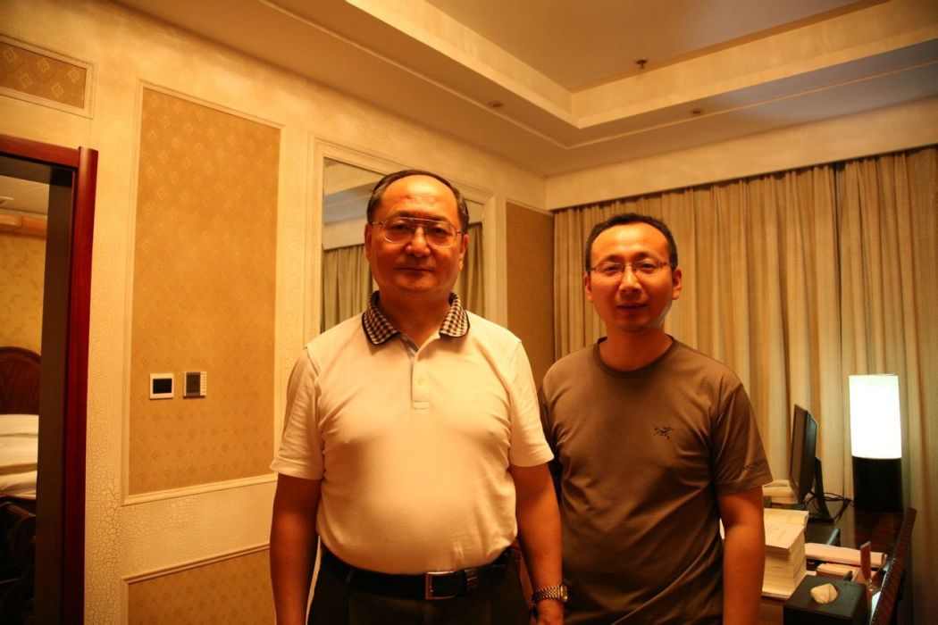 何超鋒 何超鋒