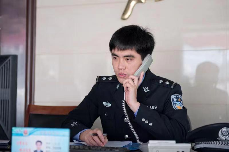 王樂(江蘇省南京市公安局建鄴分局奧體中心派出所所長) 王樂(江蘇省南京市公安局建鄴分局奧體中心派出所所長)