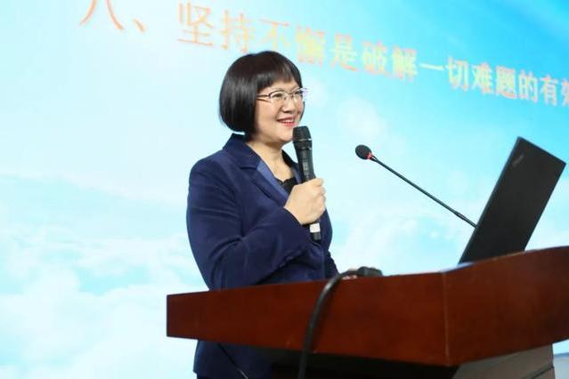 張翼(新疆廣播電視台交通廣播總監) 張翼(新疆廣播電視台交通廣播總監)
