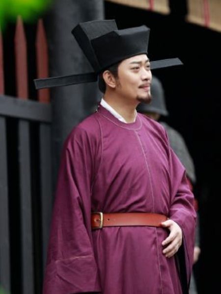 李長青(古裝愛情劇《嘉南傳》中的角色) 李長青(古裝愛情劇《嘉南傳》中的角色)