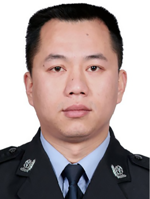 梁斌(江西省贛州市尋烏縣公安局黨委副書記、政委) 梁斌(江西省贛州市尋烏縣公安局黨委副書記、政委)