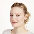 蘿瑪拉·嘉瑞(Romola Garai)