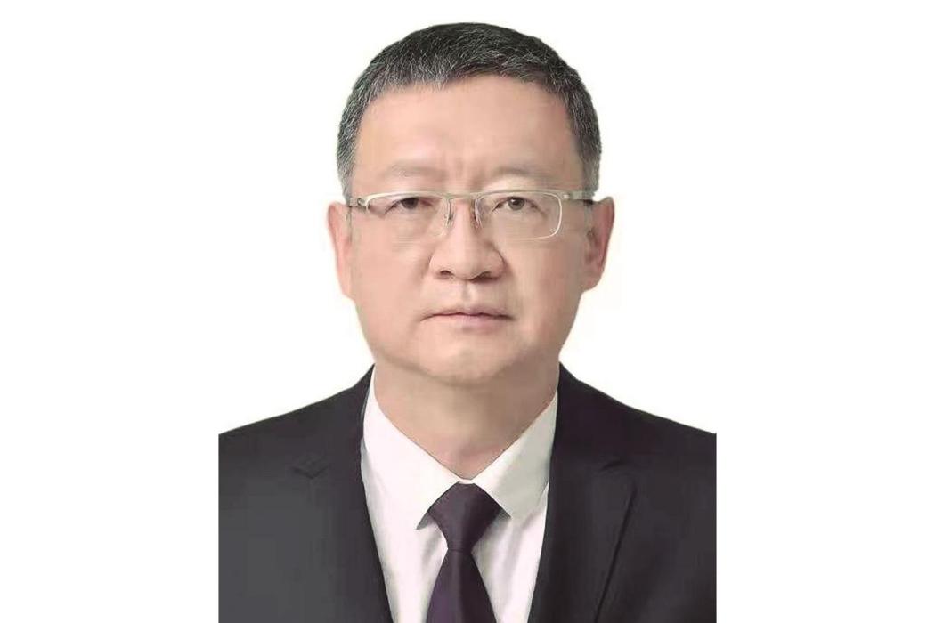王斌(第十四屆全國政協委員、包頭市塞北機械設備股份有限公司董事長)