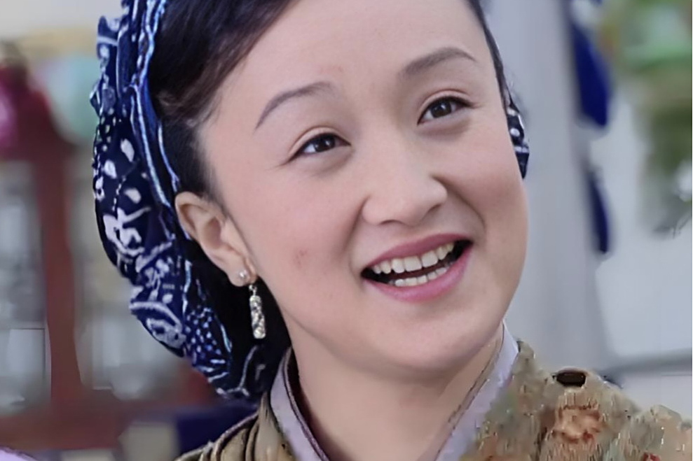 李芙蓉(李逍遙的嬸嬸,客棧經營者) 李芙蓉(李逍遙的嬸嬸,客棧經營者)