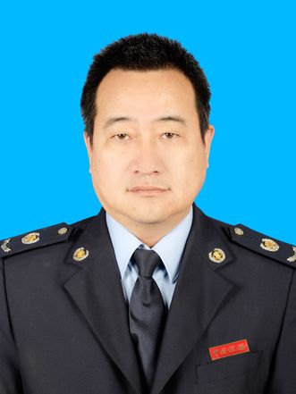 王忠(安徽省蚌埠市禹會區稅務局黨委委員、副局長、二級主辦) 王忠(安徽省蚌埠市禹會區稅務局黨委委員、副局長、二級主辦)